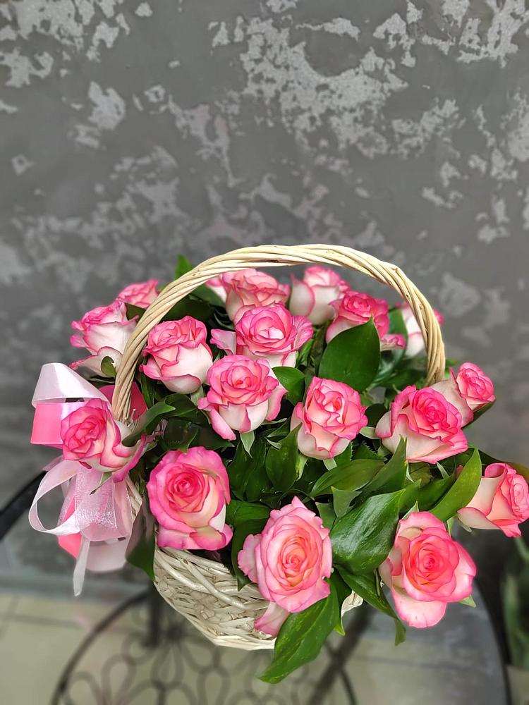 Цветочная композиция из Розы в корзине в Чаадаевке