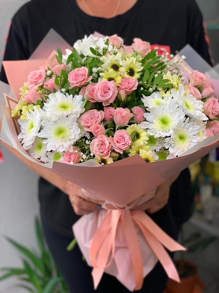Букет цветов из: Розы и Хризантемы в Чаадаевке