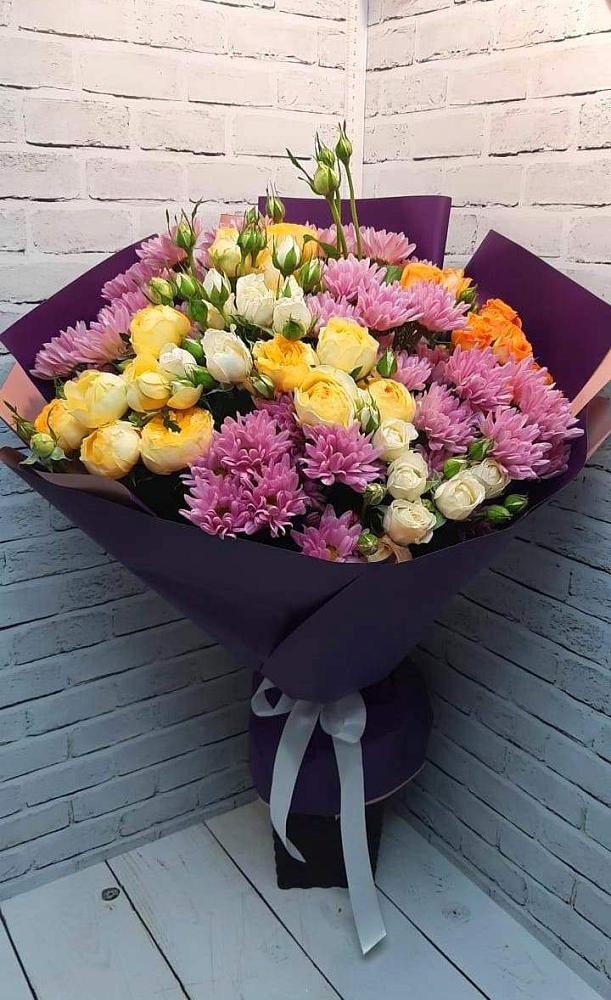 Букет цветов из: Хризантемы и Розы в Чаадаевке