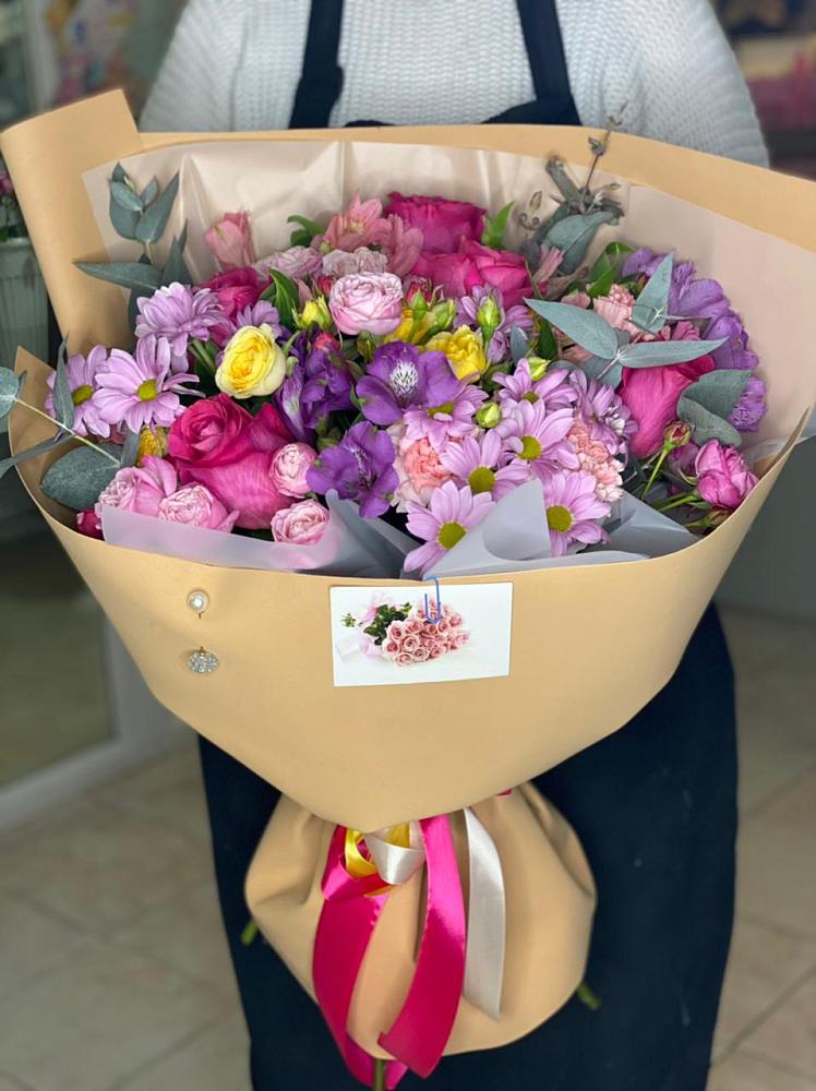 Букет цветов из: Хризантемы, Гвоздики и Альстромерии в Чаадаевке