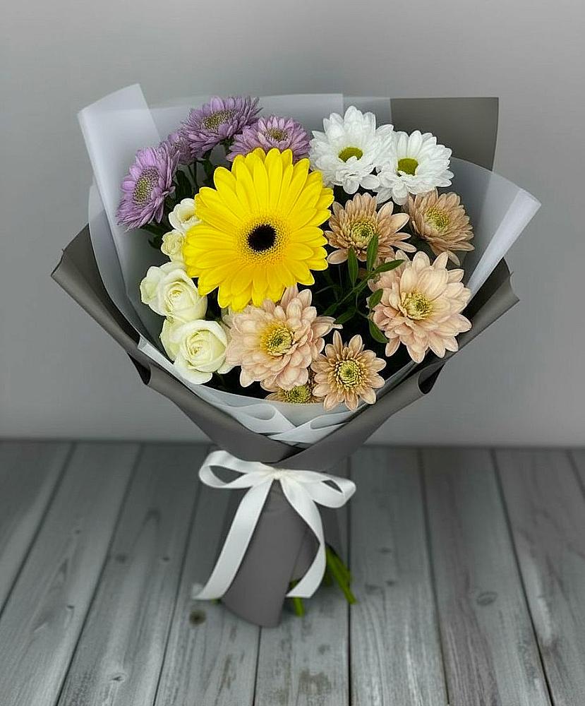 Букет цветов из: Розы, Герберы и Хризантемы в Чаадаевке
