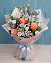 Букет цветов из:  Лизиантусы, Розы, Альстромерии и Гипсофила в Чаадаевке