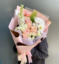 Букет цветов из:  Хризантемы и Розы в Чаадаевке