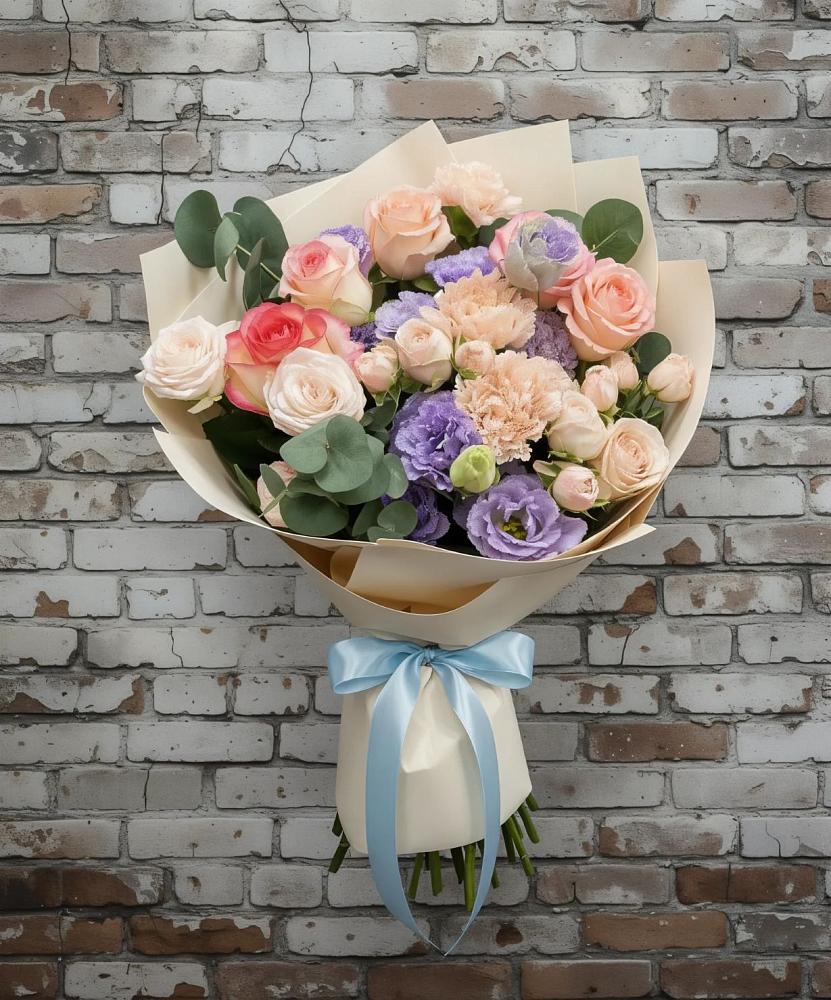 Букет цветов из: Розы, Лизиантусы и Гвоздики в Чаадаевке