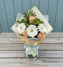 Букет цветов из:  Герберы, Розы и Хризантемы в Чаадаевке